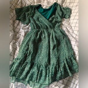 cute floral flowy dress!!